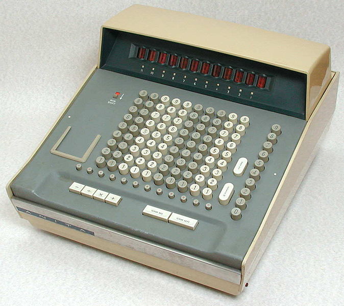 первый электронный калькулятор