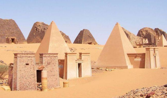 Интересные факты об Африке пирамиды
